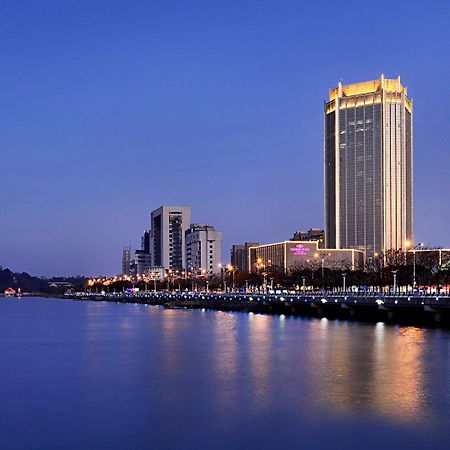Crowne Plaza Zhenjiang By Ihg Hotell Eksteriør bilde