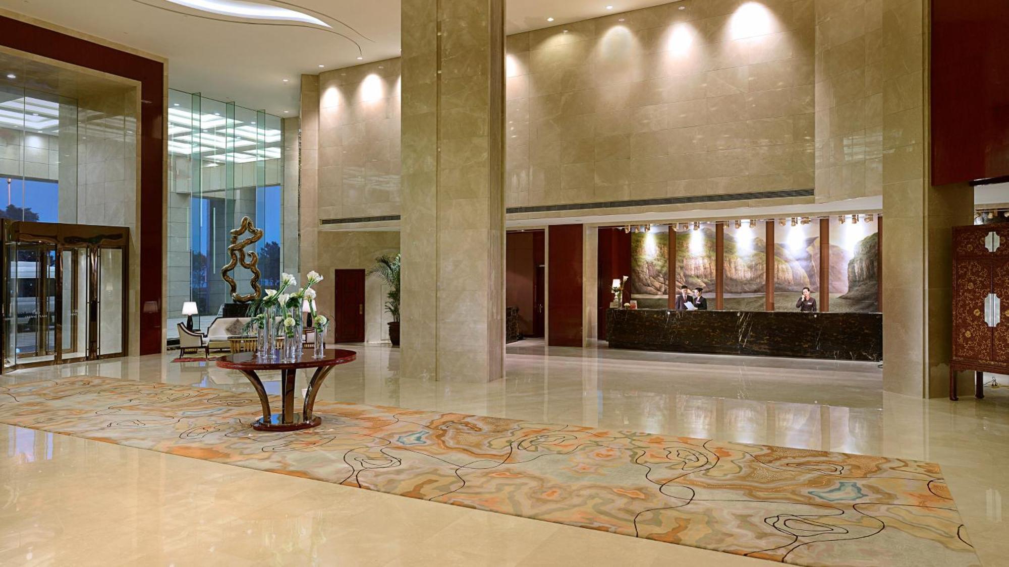 Crowne Plaza Zhenjiang By Ihg Hotell Eksteriør bilde