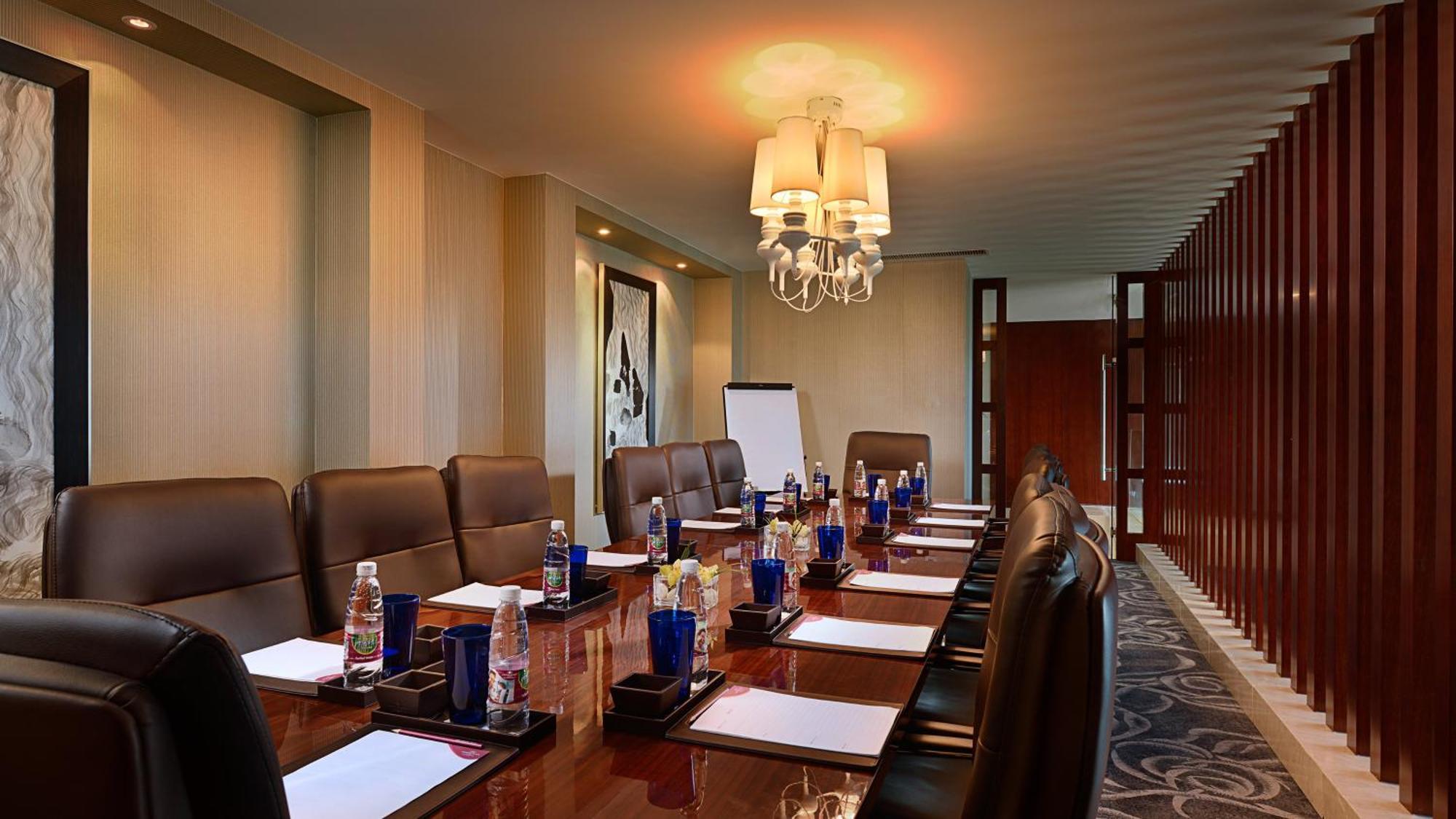Crowne Plaza Zhenjiang By Ihg Hotell Eksteriør bilde