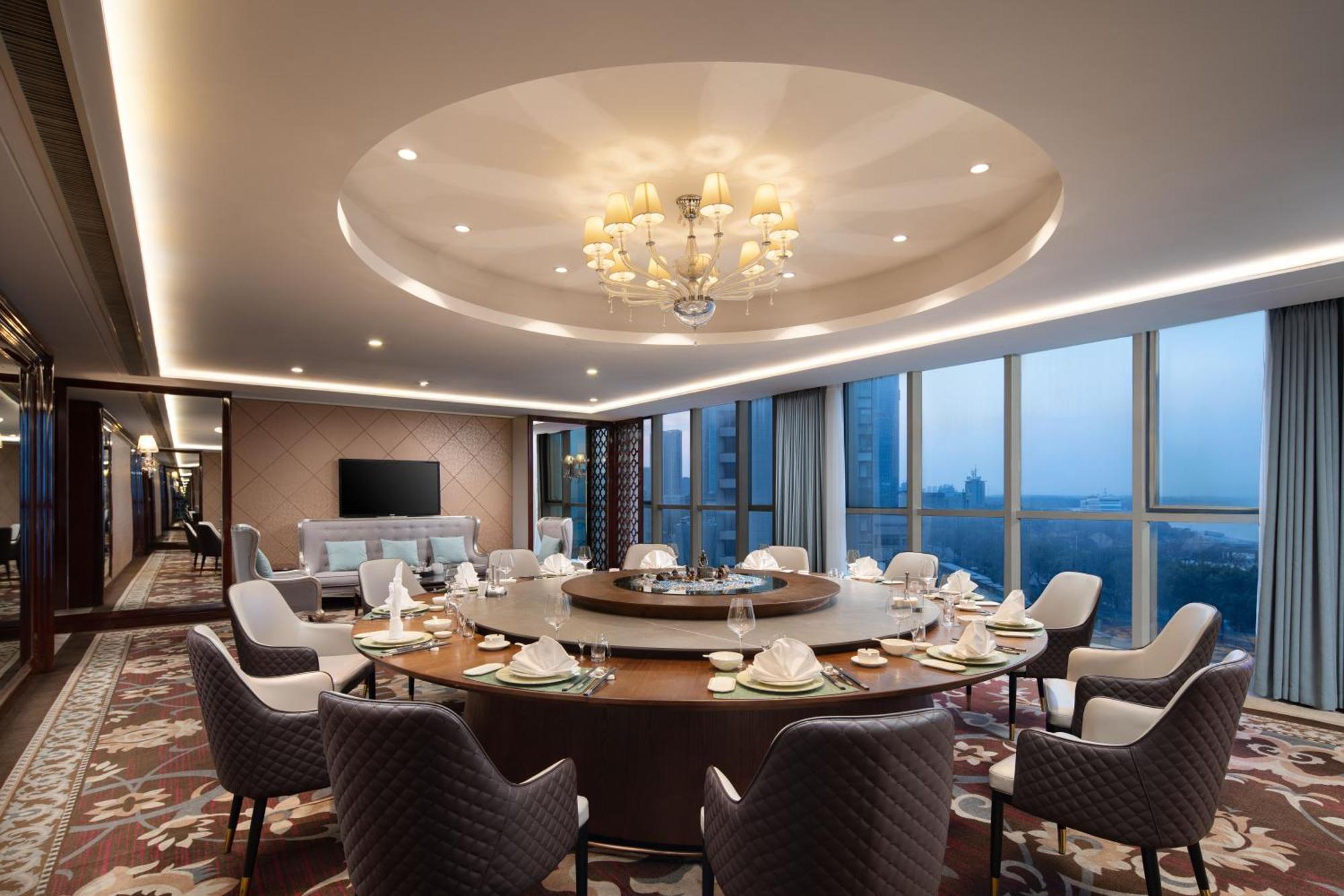 Crowne Plaza Zhenjiang By Ihg Hotell Eksteriør bilde
